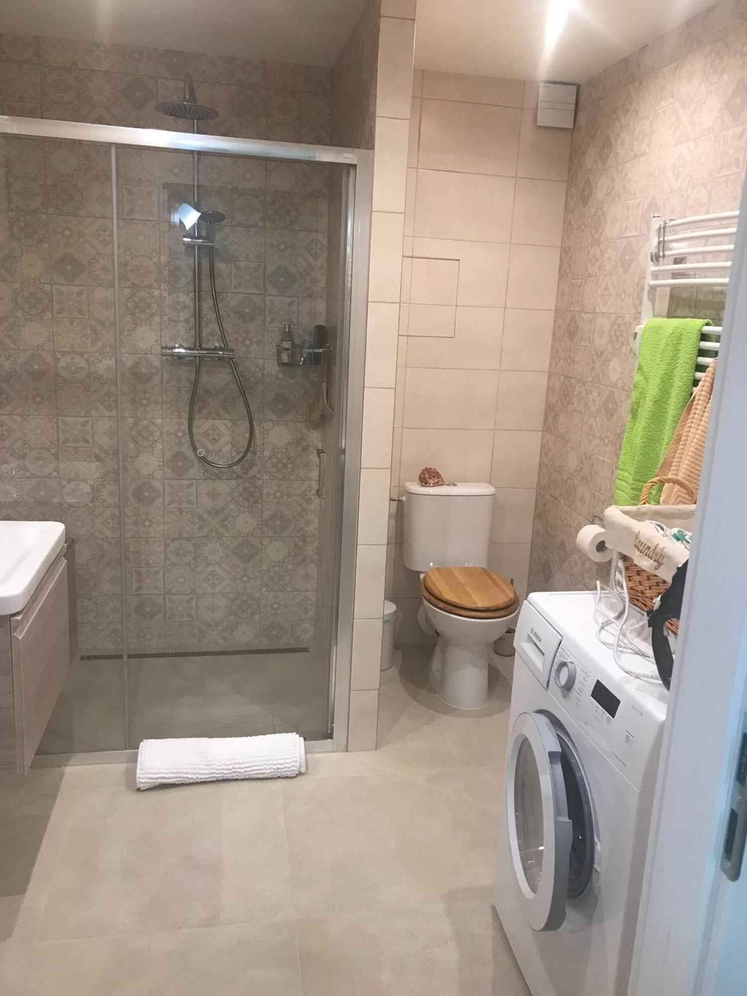 Apartment Lovely And Freshly Renovated In 10 *